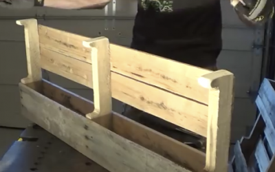 This Guy Takes An Old Splintered Wood Pallet and Cuts It Up. The Final Result Is Incredible!