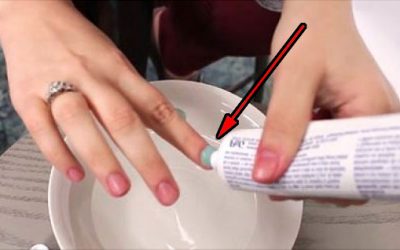 She Puts Toothpaste All Over Her Nails. The Reason Is Genius!