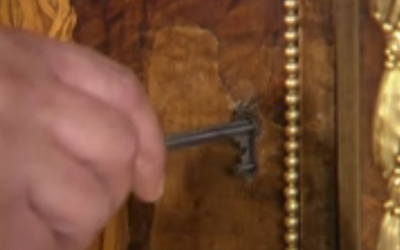 Look At What Happens When He Enters The Key And Opens It Up. The Result Made My Jaw Drop!