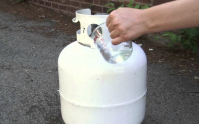 He Pours H2O On His Propane Tank Before He Starts Grilling. The Reason? I Had No Idea!