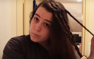 This Woman Makes 12 Twists In Her Hair And Then Goes To Bed. Then She Wakes Up.