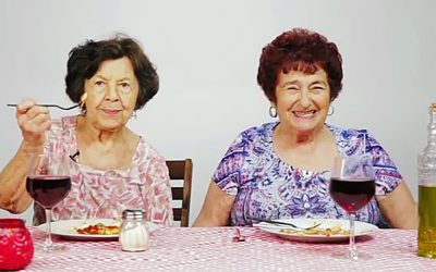 Italian Grannies Eat Olive Garden For The First Time. Their Responses Made Me Spit My Drink Out!