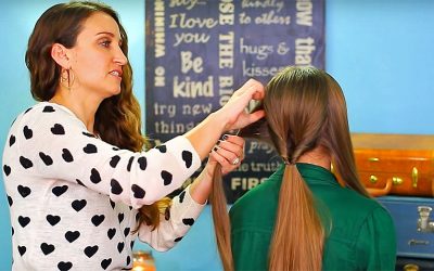 Mom Puts Her Daughter’s Hair Into Three Ponytails. But The End Result Is a STUNNING Surprise!